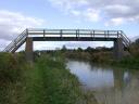 20021006_153008_wormleighton_canal_sleeper_bridge.jpg