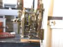 20030319_151942_kinnaird_head_lighthouse_clockwork_mechanism.jpg