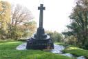 20041103_101949_clovelly_war_memorial.jpg