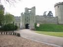 20020422_121610_warwick_castle_gatehouse_o.jpg