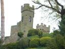20020422_144324_warwick_castle_mound_battlements_o.jpg